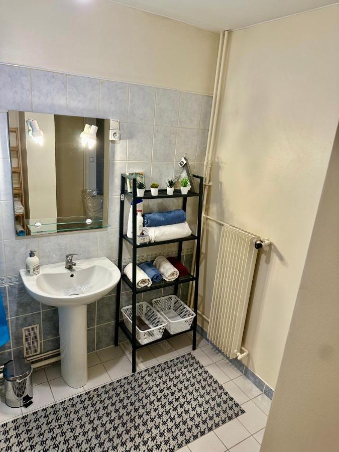 La C@Sa: Appartement Lumineux De 4Pieces / 3Ch/ Balcon/ Parking Баньоле Экстерьер фото