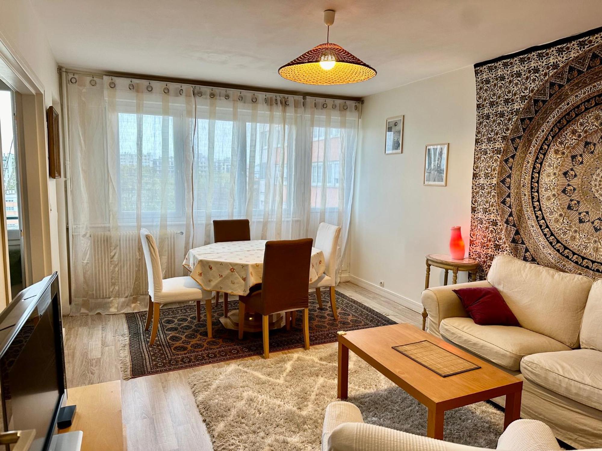 La C@Sa: Appartement Lumineux De 4Pieces / 3Ch/ Balcon/ Parking Баньоле Экстерьер фото